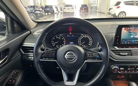 Nissan Altima VI (L34), 2022 год, 2 100 000 рублей, 10 фотография