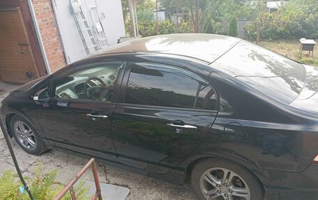Honda Civic VIII, 2010 год, 750 000 рублей, 3 фотография