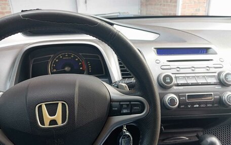 Honda Civic VIII, 2010 год, 750 000 рублей, 5 фотография
