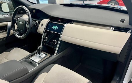 Land Rover Discovery Sport I рестайлинг, 2020 год, 4 400 000 рублей, 8 фотография