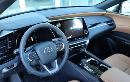 Lexus RX IV рестайлинг, 2025 год, 7 690 000 рублей, 13 фотография