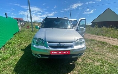 Chevrolet Niva I рестайлинг, 2011 год, 620 000 рублей, 1 фотография