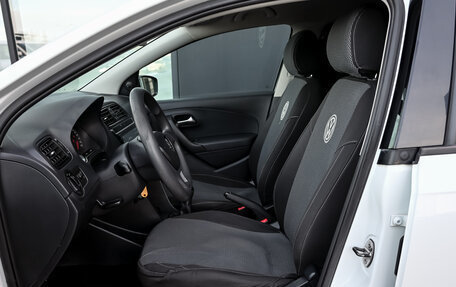 Volkswagen Polo VI (EU Market), 2017 год, 700 000 рублей, 10 фотография