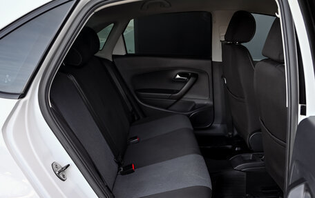 Volkswagen Polo VI (EU Market), 2017 год, 700 000 рублей, 17 фотография