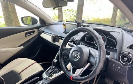 Mazda Demio IV, 2015 год, 1 030 000 рублей, 6 фотография