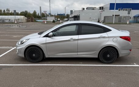 Hyundai Solaris II рестайлинг, 2012 год, 685 000 рублей, 2 фотография