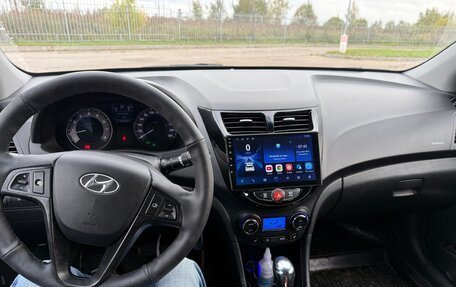 Hyundai Solaris II рестайлинг, 2012 год, 685 000 рублей, 13 фотография