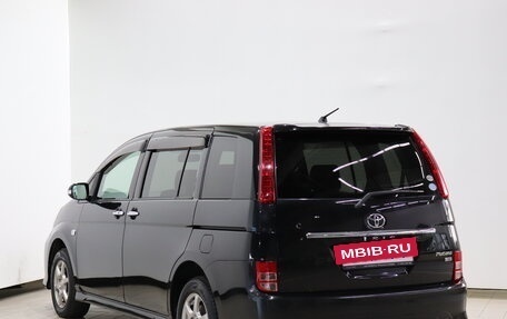 Toyota ISis I, 2010 год, 990 000 рублей, 7 фотография