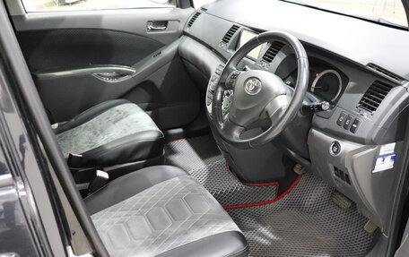 Toyota ISis I, 2010 год, 990 000 рублей, 17 фотография