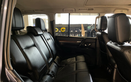 Mitsubishi Pajero IV, 2006 год, 1 199 000 рублей, 20 фотография