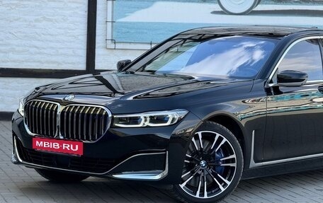 BMW 7 серия, 2019 год, 7 100 000 рублей, 3 фотография