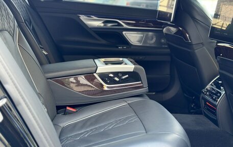 BMW 7 серия, 2019 год, 7 100 000 рублей, 38 фотография