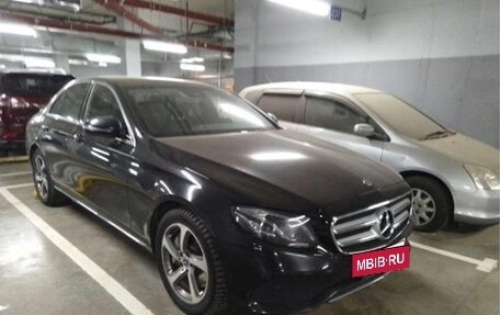 Mercedes-Benz E-Класс, 2017 год, 3 500 000 рублей, 2 фотография
