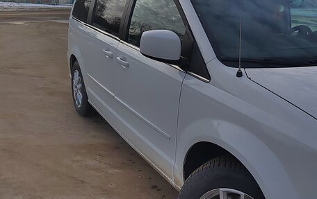 Dodge Caravan V, 2017 год, 1 900 000 рублей, 3 фотография