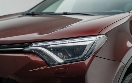 Toyota RAV4, 2019 год, 2 140 000 рублей, 10 фотография