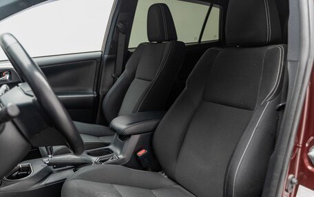 Toyota RAV4, 2019 год, 2 140 000 рублей, 23 фотография
