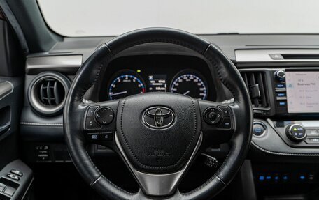 Toyota RAV4, 2019 год, 2 140 000 рублей, 17 фотография