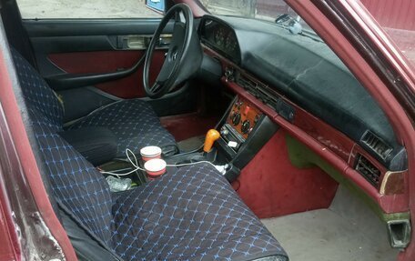 Mercedes-Benz S-Класс, 1984 год, 280 000 рублей, 4 фотография