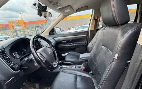 Mitsubishi Outlander III рестайлинг 3, 2013 год, 1 500 000 рублей, 5 фотография