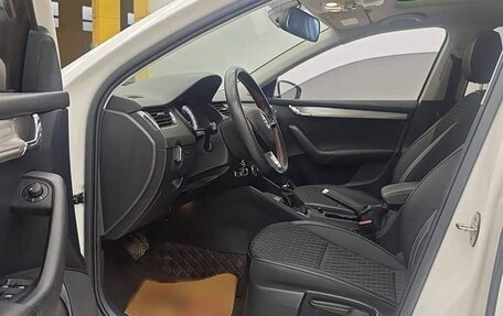 Skoda Octavia, 2021 год, 1 450 000 рублей, 7 фотография