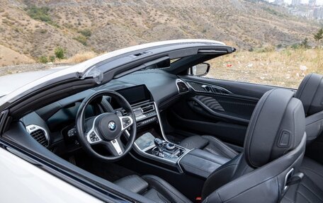 BMW 8 серия, 2022 год, 6 900 000 рублей, 7 фотография