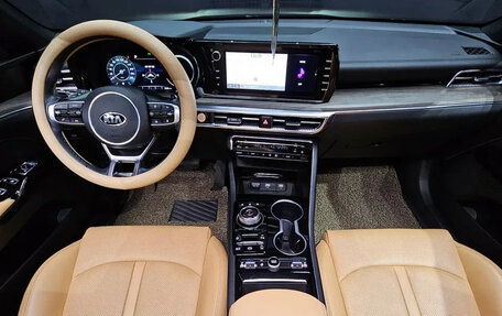 KIA K5, 2021 год, 2 600 000 рублей, 7 фотография