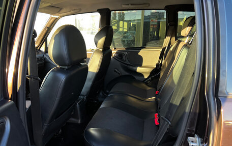 Chevrolet Niva I рестайлинг, 2011 год, 430 000 рублей, 8 фотография