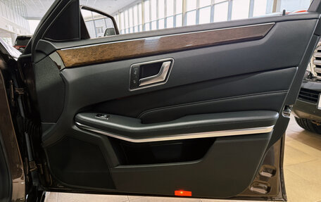 Mercedes-Benz E-Класс, 2013 год, 1 950 000 рублей, 30 фотография