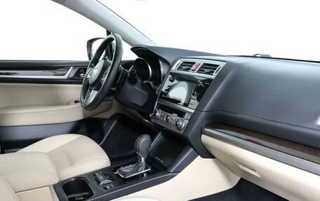 Subaru Outback IV рестайлинг, 2017 год, 2 699 000 рублей, 6 фотография