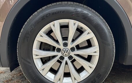 Volkswagen Tiguan II, 2017 год, 2 395 000 рублей, 4 фотография