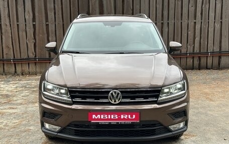 Volkswagen Tiguan II, 2017 год, 2 395 000 рублей, 11 фотография