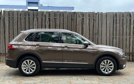 Volkswagen Tiguan II, 2017 год, 2 395 000 рублей, 15 фотография