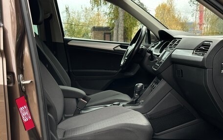 Volkswagen Tiguan II, 2017 год, 2 395 000 рублей, 25 фотография
