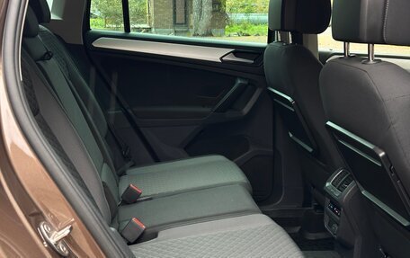 Volkswagen Tiguan II, 2017 год, 2 395 000 рублей, 39 фотография