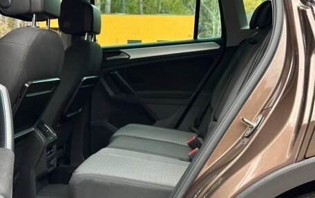Volkswagen Tiguan II, 2017 год, 2 395 000 рублей, 36 фотография