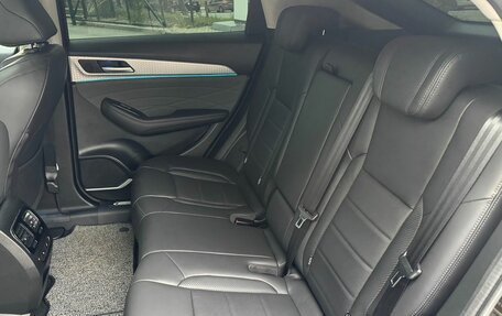 Haval F7x I, 2022 год, 2 200 000 рублей, 17 фотография