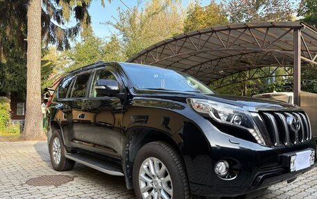 Toyota Land Cruiser Prado 150 рестайлинг 2, 2016 год, 4 100 000 рублей, 2 фотография