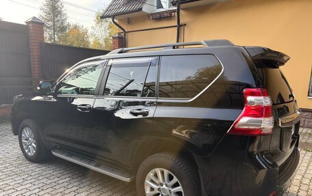 Toyota Land Cruiser Prado 150 рестайлинг 2, 2016 год, 4 100 000 рублей, 5 фотография