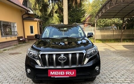 Toyota Land Cruiser Prado 150 рестайлинг 2, 2016 год, 4 100 000 рублей, 3 фотография