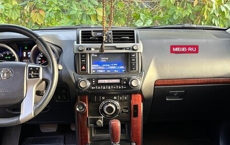 Toyota Land Cruiser Prado 150 рестайлинг 2, 2016 год, 4 100 000 рублей, 8 фотография