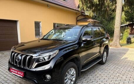 Toyota Land Cruiser Prado 150 рестайлинг 2, 2016 год, 4 100 000 рублей, 4 фотография