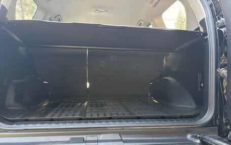 Toyota Land Cruiser Prado 150 рестайлинг 2, 2016 год, 4 100 000 рублей, 14 фотография