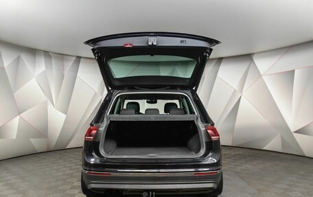 Volkswagen Tiguan II, 2017 год, 1 895 000 рублей, 19 фотография
