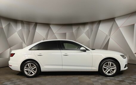 Audi A4, 2018 год, 2 475 000 рублей, 6 фотография