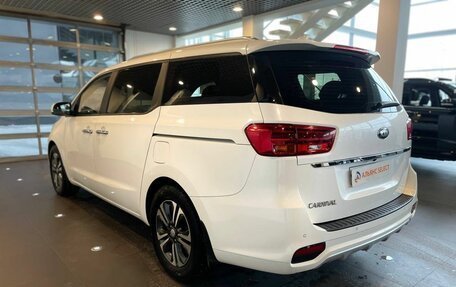 KIA Carnival III, 2020 год, 3 290 000 рублей, 5 фотография