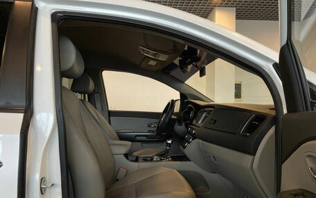 KIA Carnival III, 2020 год, 3 290 000 рублей, 26 фотография