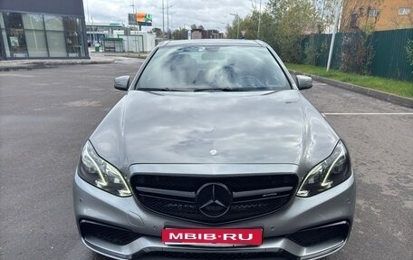 Mercedes-Benz E-Класс AMG, 2013 год, 3 300 000 рублей, 1 фотография