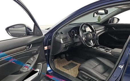 Honda Accord IX рестайлинг, 2021 год, 2 100 000 рублей, 7 фотография