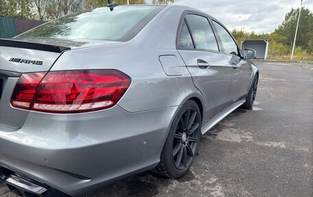 Mercedes-Benz E-Класс AMG, 2013 год, 3 300 000 рублей, 5 фотография