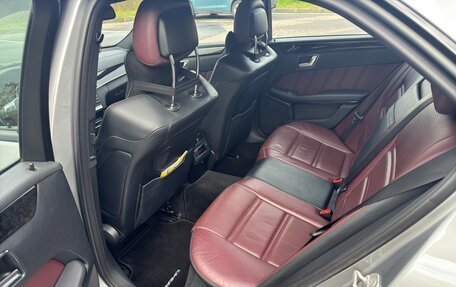 Mercedes-Benz E-Класс AMG, 2013 год, 3 300 000 рублей, 15 фотография